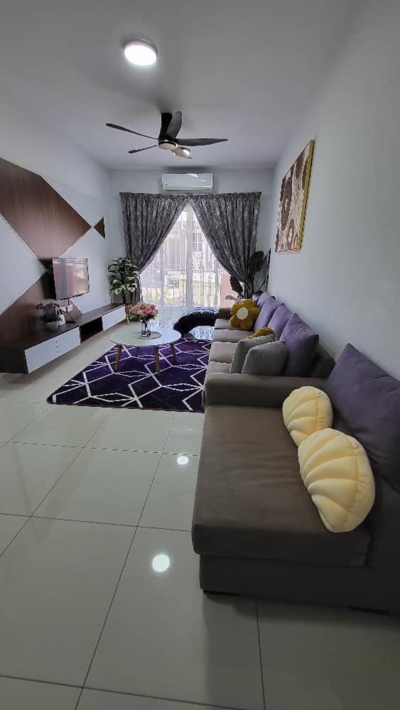 Rhr Deluxe Guesthouse Kinarut Papar Sabah - Pool View Eksteriør bilde